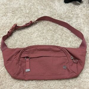 Lululemon belt bag